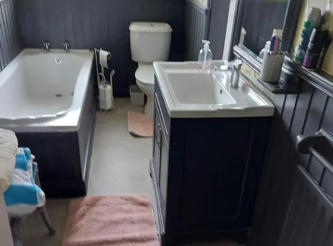 Luglass House Blueball Blue Ball